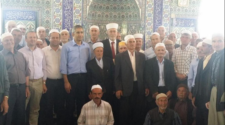 Başkonsolos Akıncı Mehrikoz halkıyla kuçaklaştı